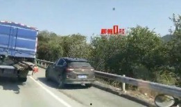 网友爆料京哈高速视频播放,网友热议！